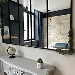 Le Gambrinus - Loft Rochelais Apartmán